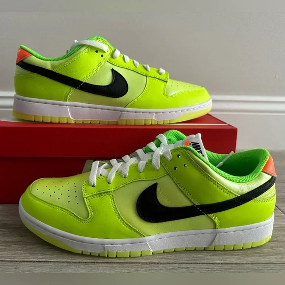 Nike Shoes Nike Dunk Low Se Volt Fj46702 Volt Black Total